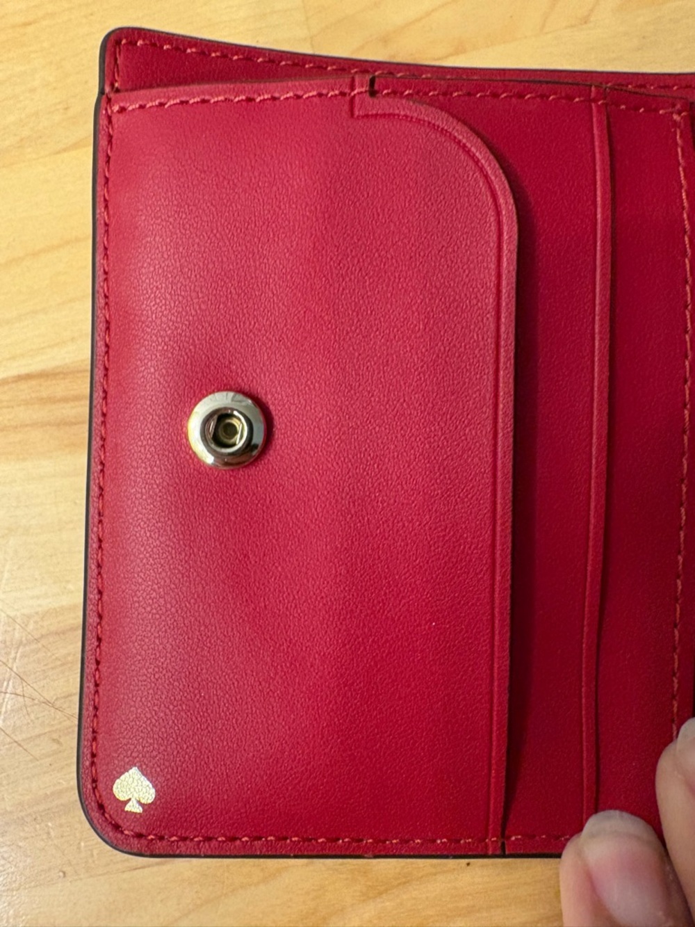 kate spade cream wallet with pink and red gift print - Picture 5 of 7